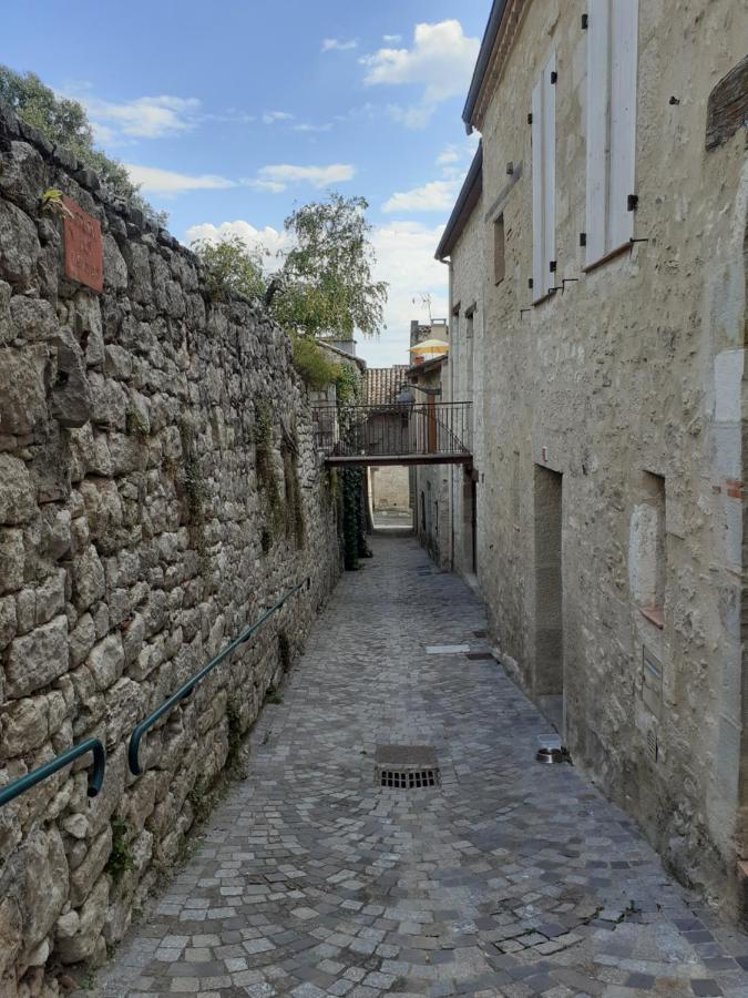 Gite Des Augustins Monflanquin Exterior foto